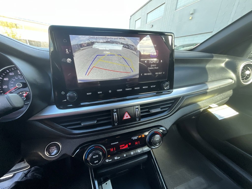 Used 2023 Kia Forte GT-Line image 22