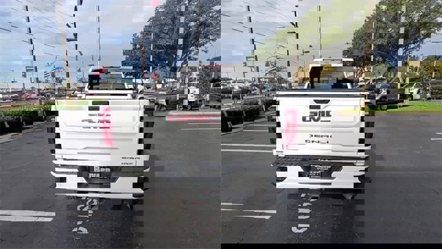 Used 2024 GMC Sierra 3500 Denali image 40