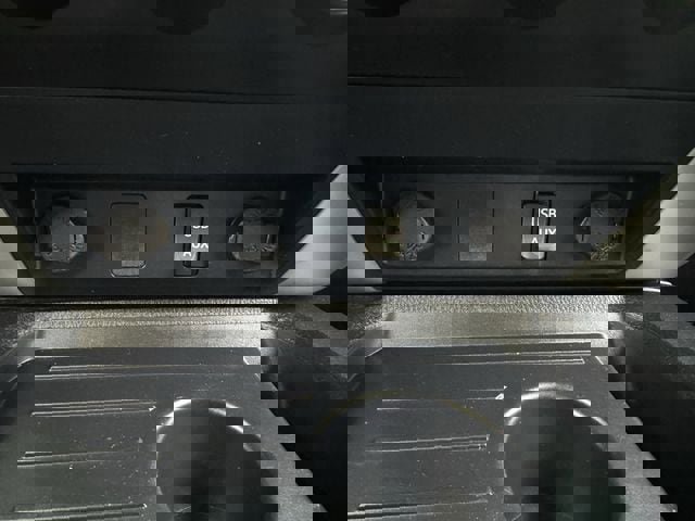 Used 2019 Toyota Tundra SR5 w/ SR5 Upgrade Package AWD/4WD image 24