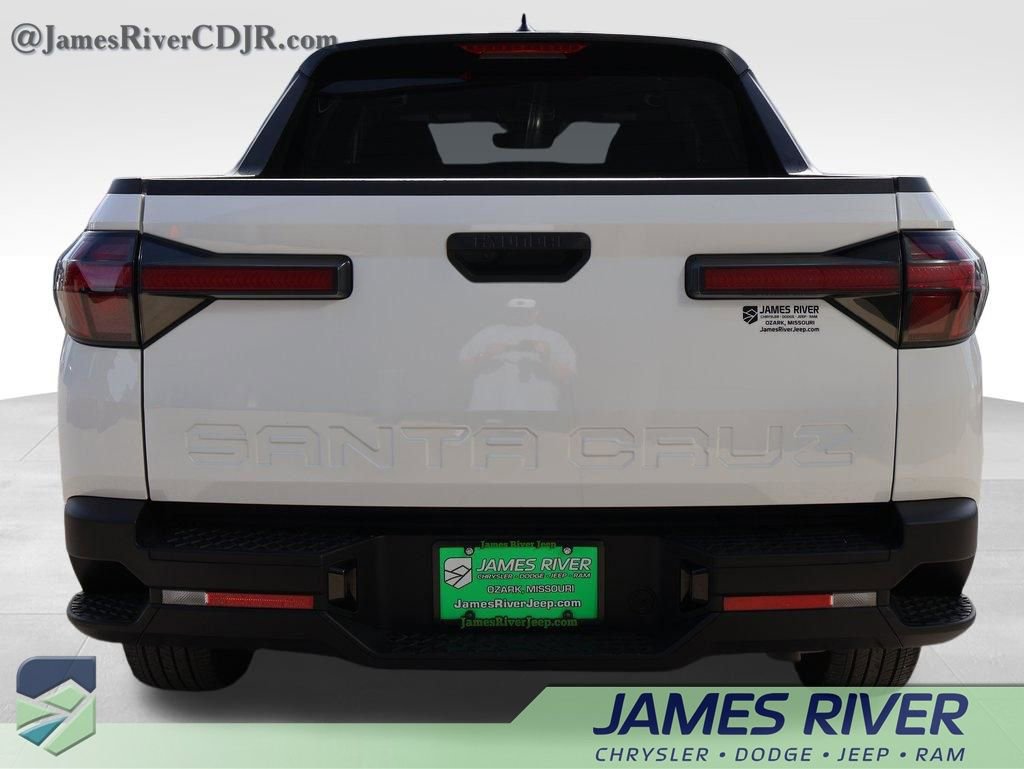 Used 2025 Hyundai Santa Cruz SEL image 4