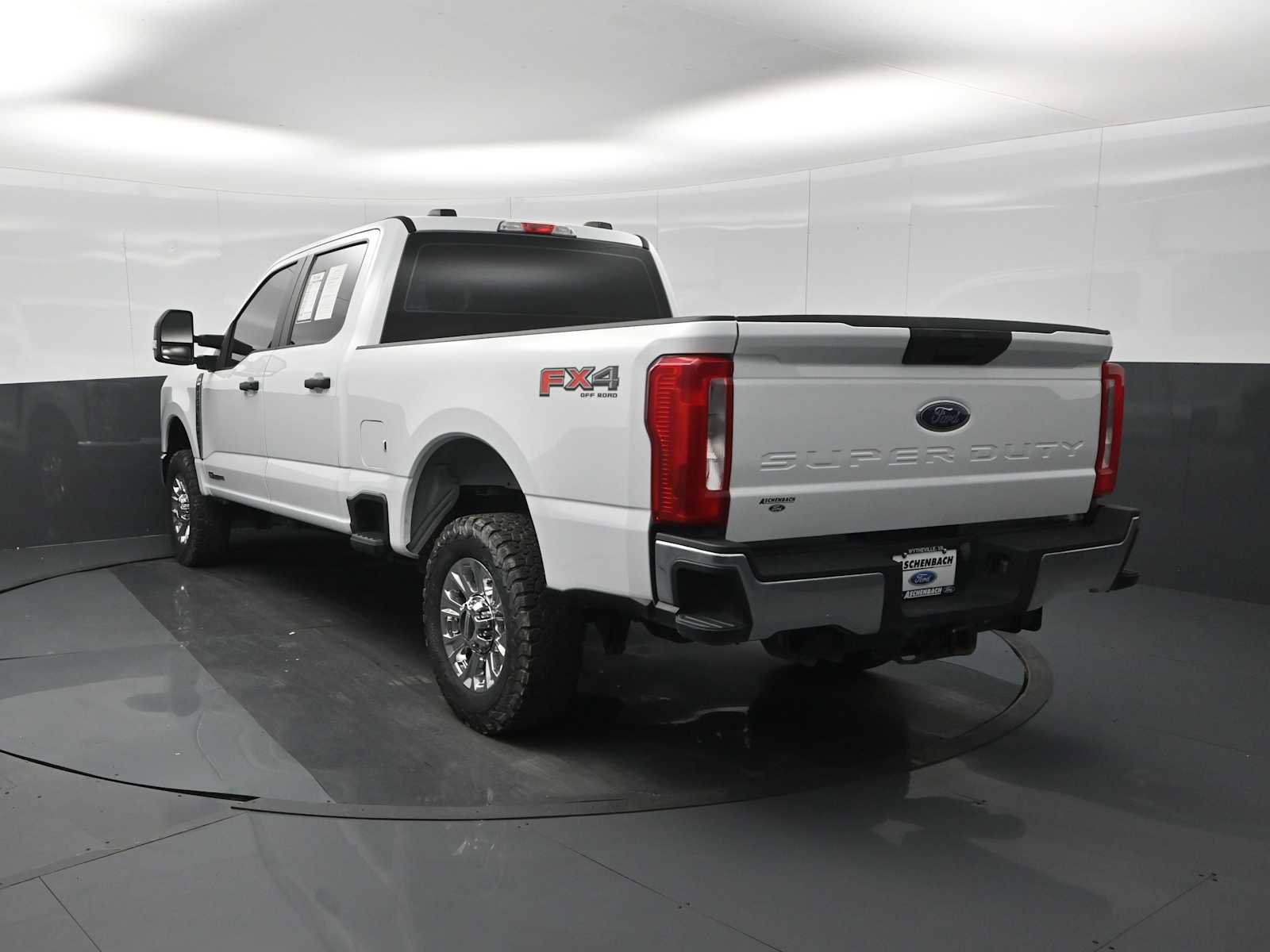Used 2023 Ford F250 XL w/ FX4 Off-Road Package image 12