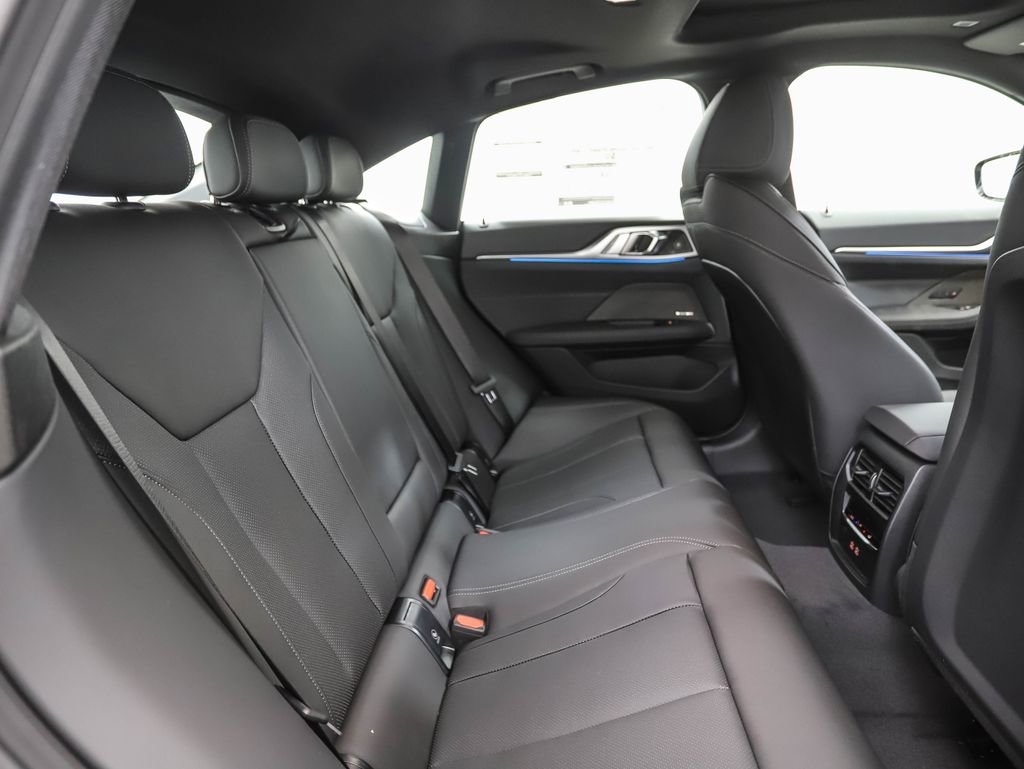 Used 2025 BMW i4 xDrive40i w/ Premium Package image 24