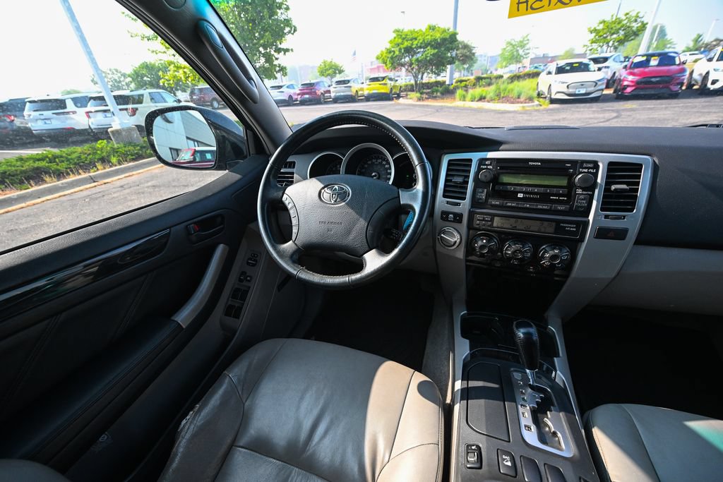 Used 2007 Toyota 4Runner Limited AWD/4WD image 31