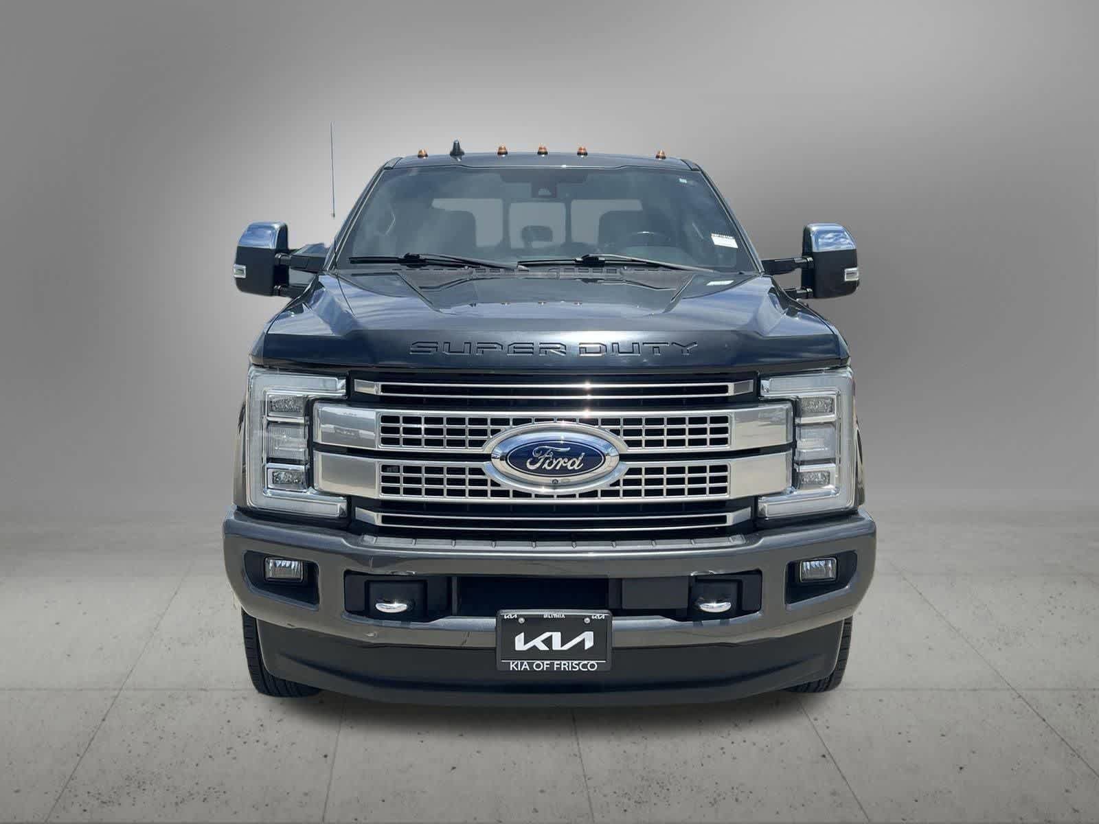 Used 2019 Ford F350 Platinum w/ Platinum Ultimate Package AWD/4WD image 16