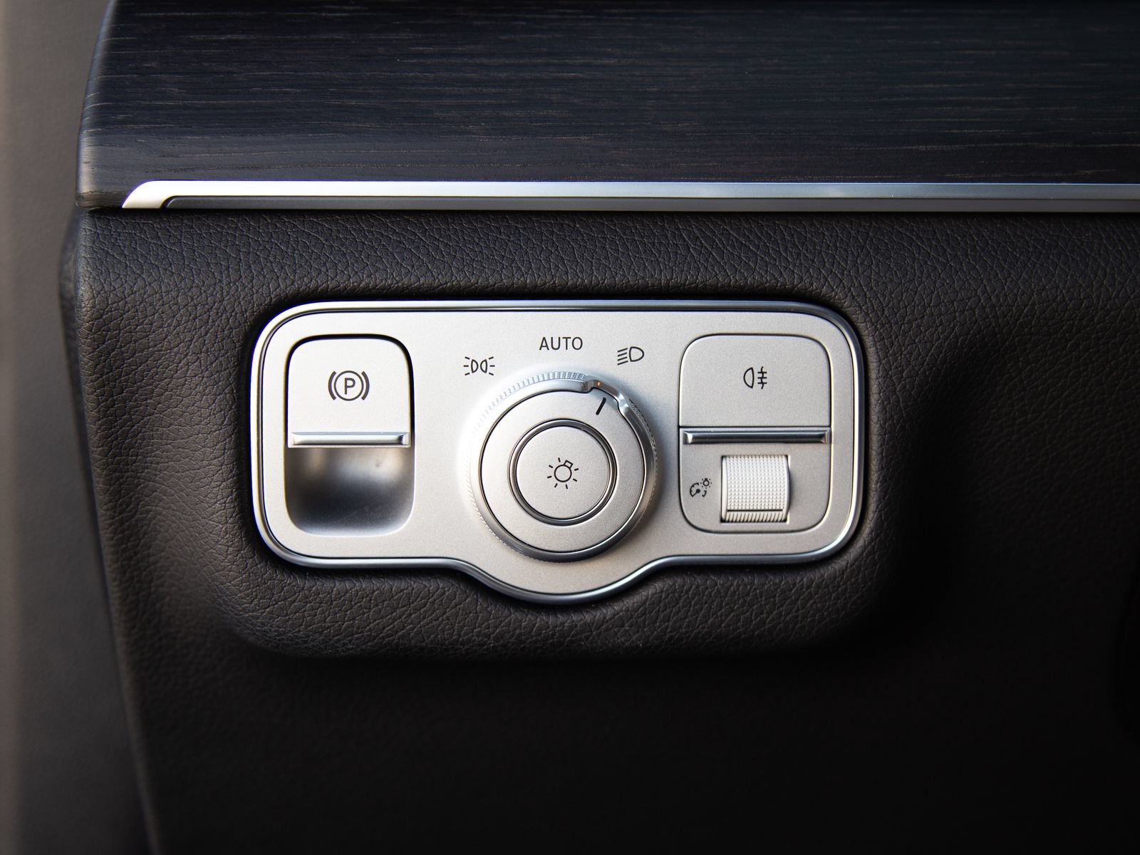 Used 2024 Mercedes-Benz GLS 450 4MATIC image 25