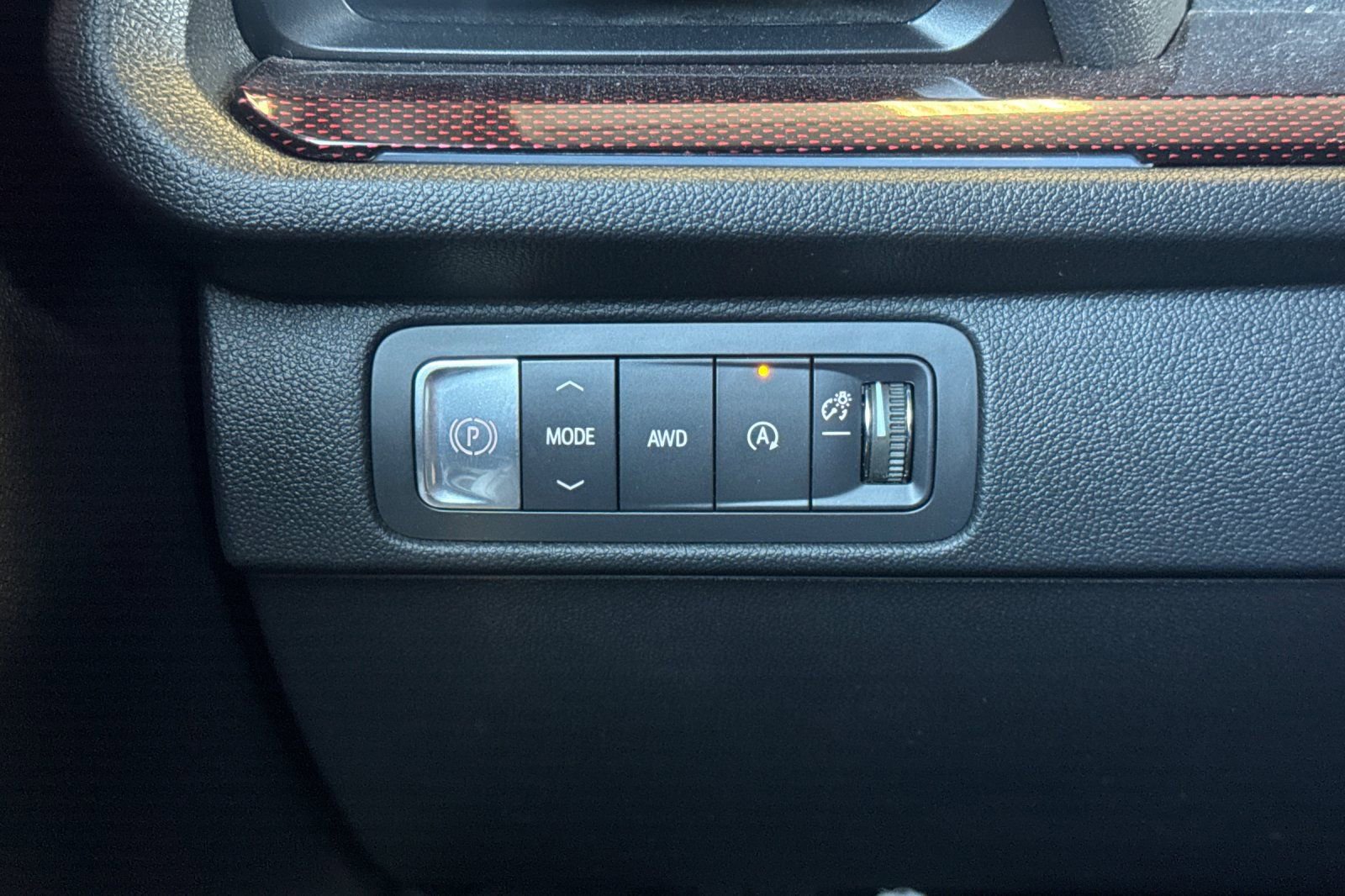 Used 2025 Chevrolet Traverse Z71 AWD/4WD image 42