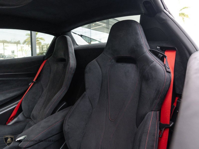 Used 2021 McLaren 720S Luxury image 32