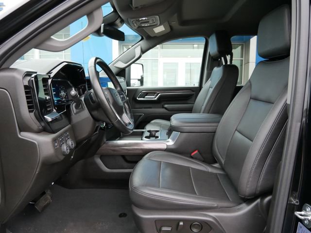 Certified 2024 Chevrolet Silverado 3500 LTZ w/ LTZ Plus Package image 7