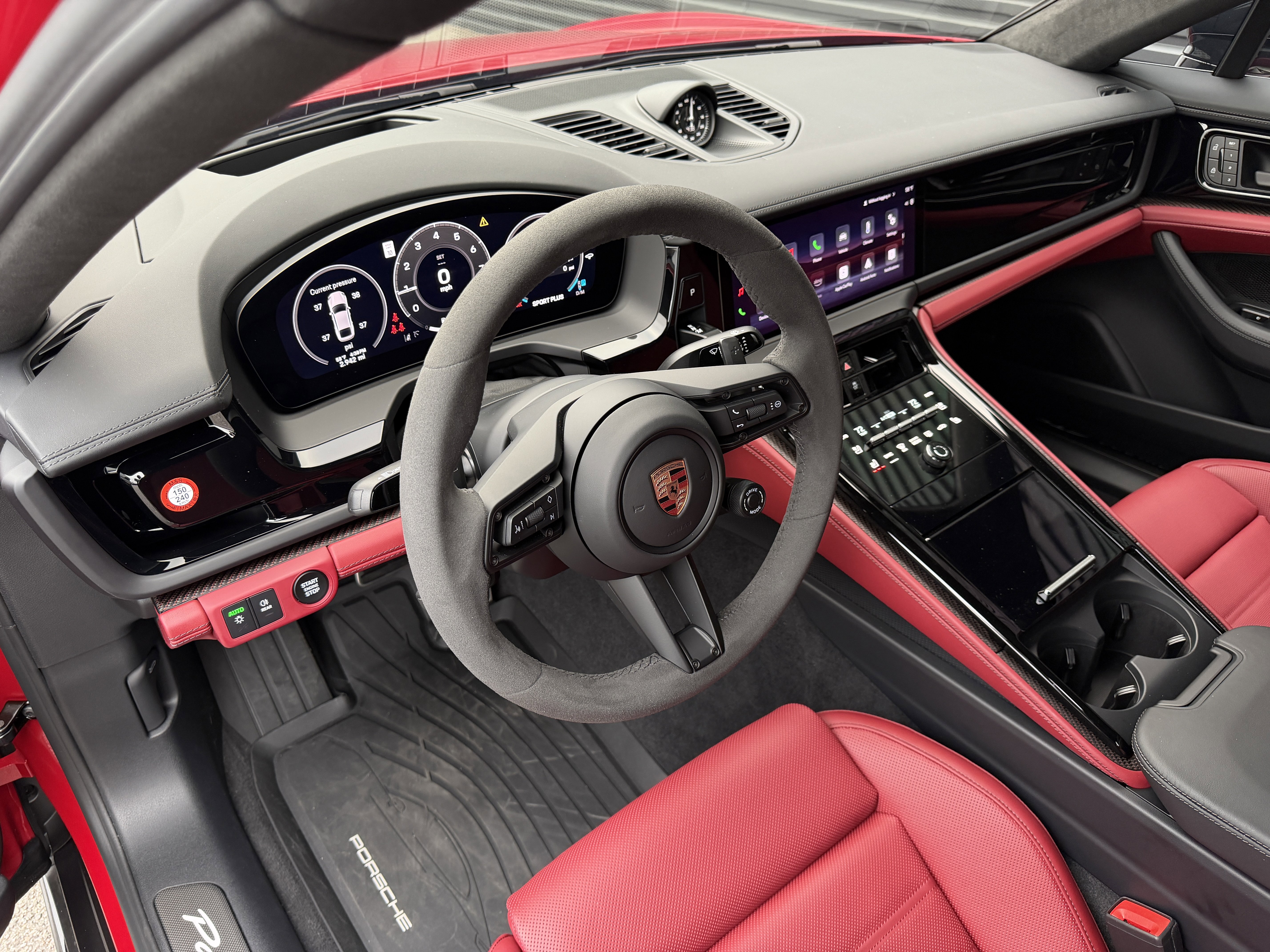 Certified 2026 Porsche Panamera GTS image 4