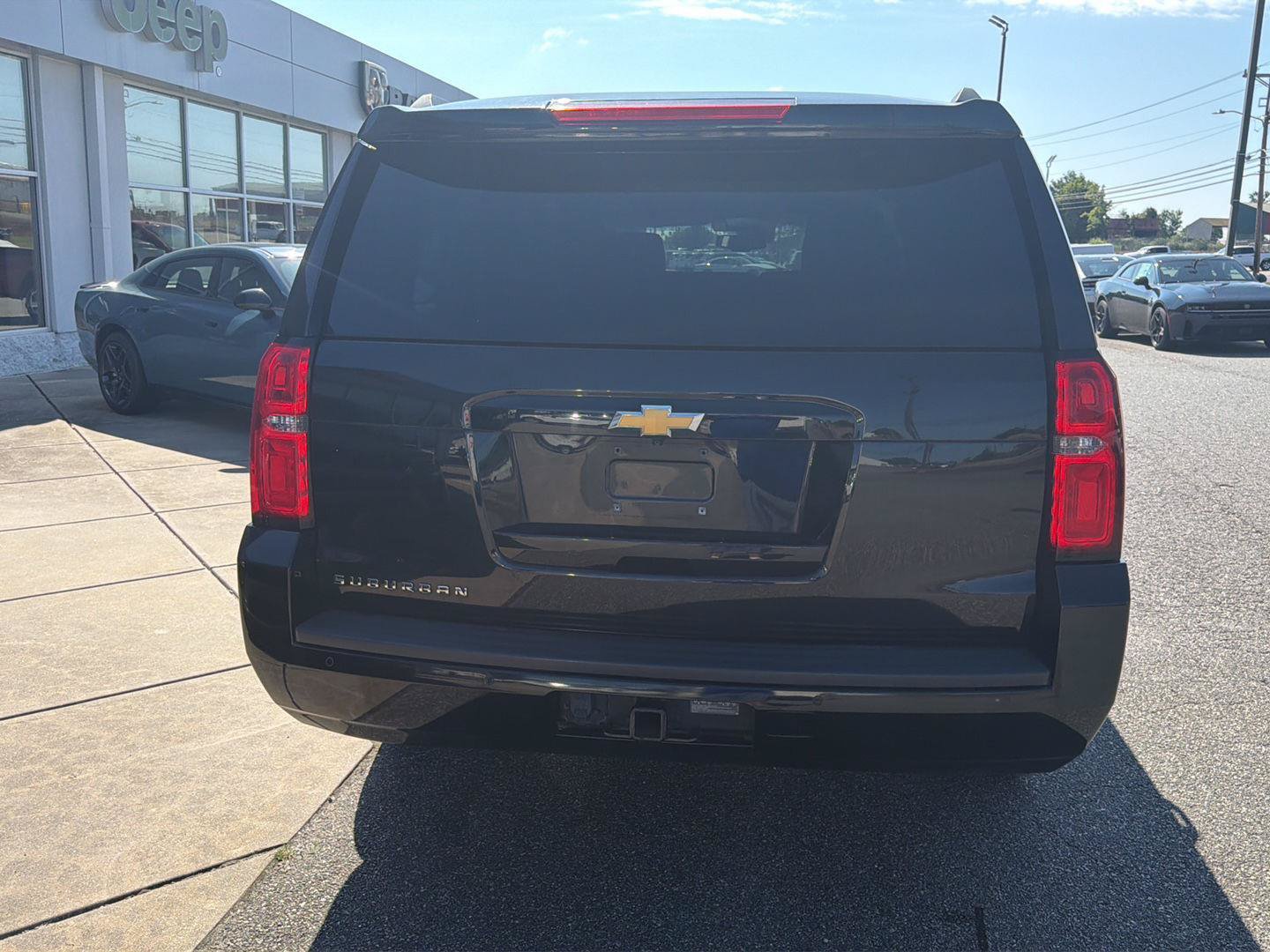 Used 2019 Chevrolet Suburban LT AWD/4WD image 11