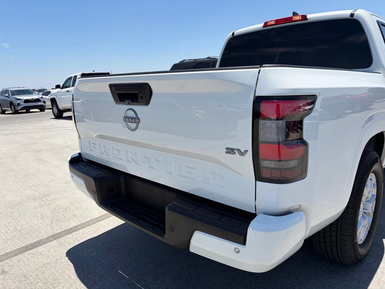Used 2023 Nissan Frontier SV w/ Technology Package RWD image 4