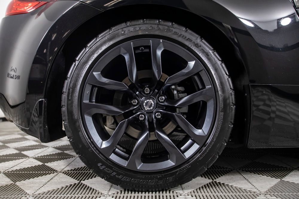 Used 2018 Nissan 370Z Touring image 44