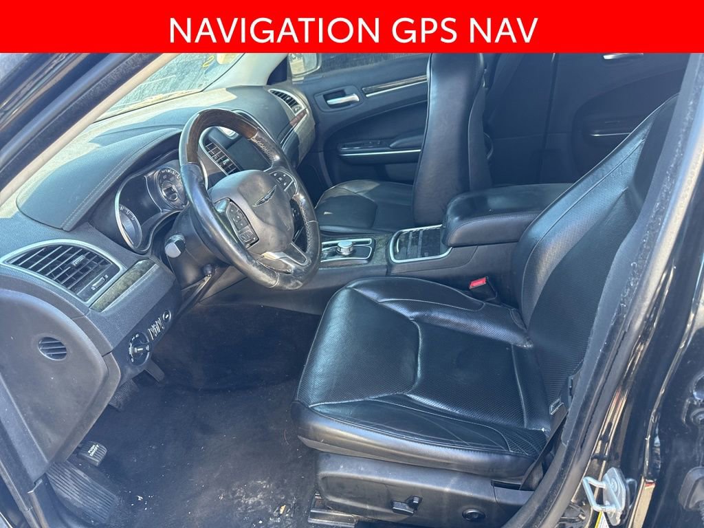 Used 2016 Chrysler 300 C image 5