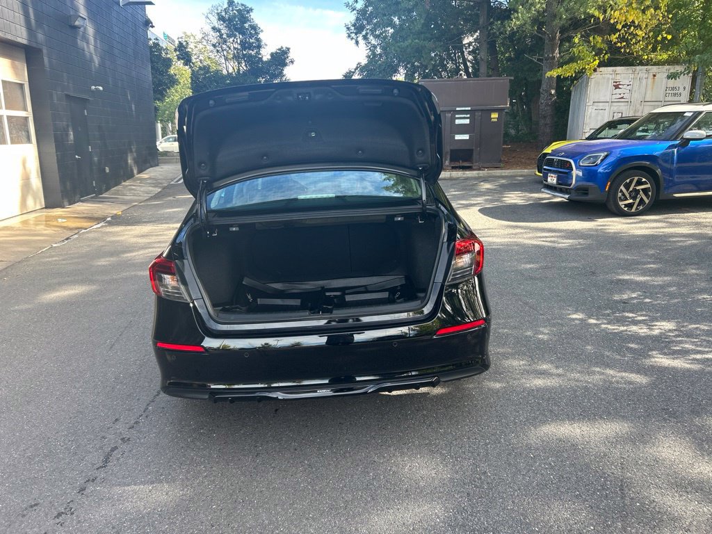 Used 2022 Honda Civic Touring image 9