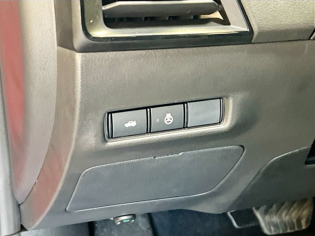 New 2026 Nissan Sentra SV w/ SV Convenience Package FWD image 10