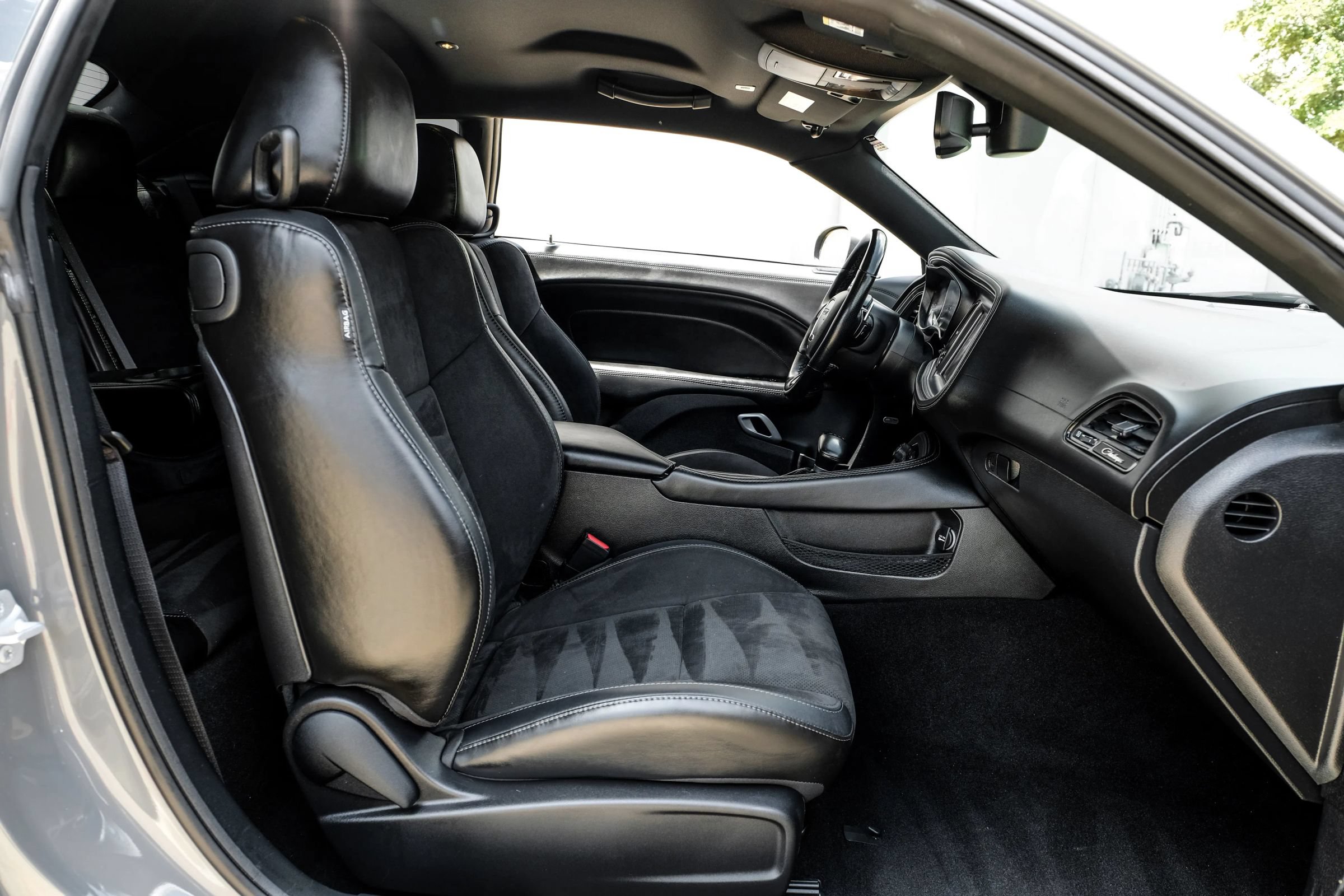 Used 2023 Dodge Challenger R/T w/ Plus Package RWD image 28