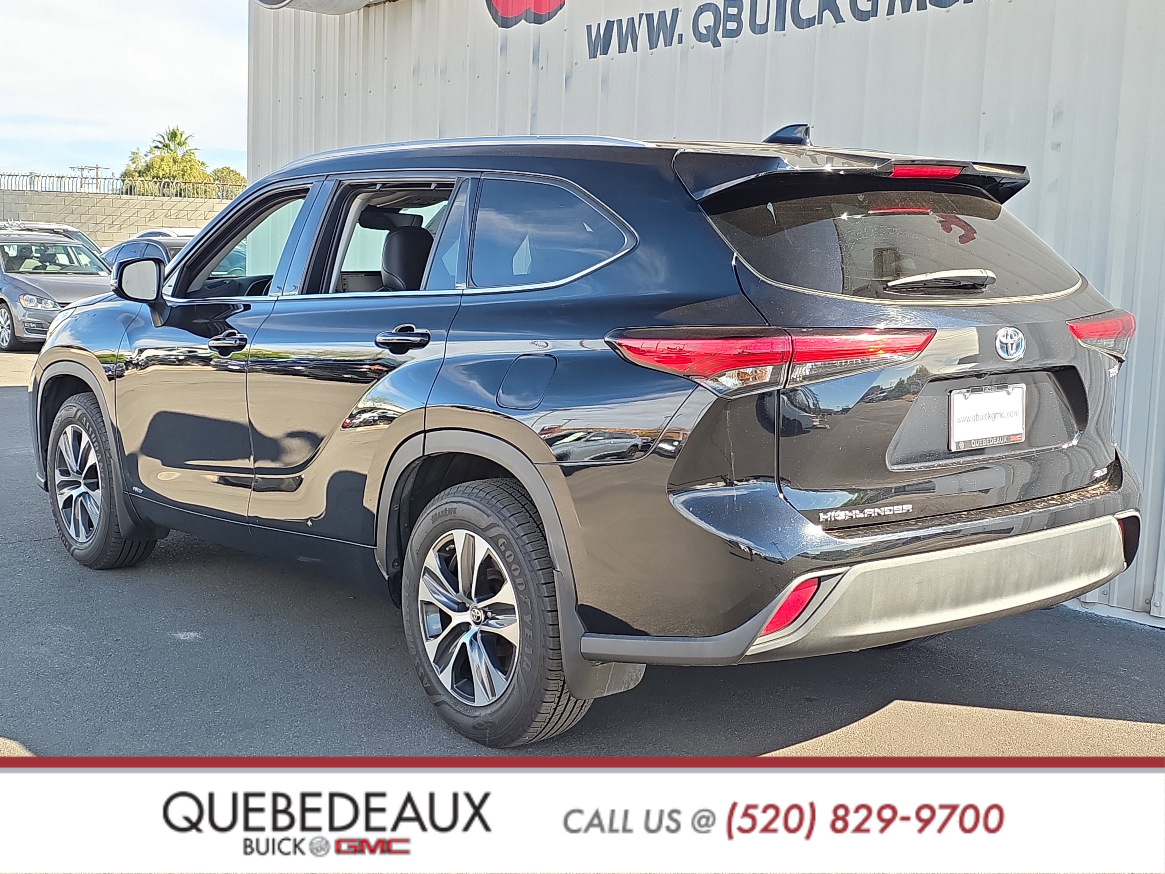 Used 2022 Toyota Highlander XLE image 5