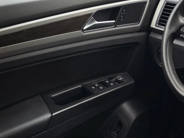 Used 2019 Volkswagen Atlas SE AWD/4WD image 16
