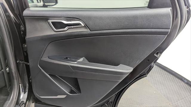 Used 2024 Kia Sportage LX image 22