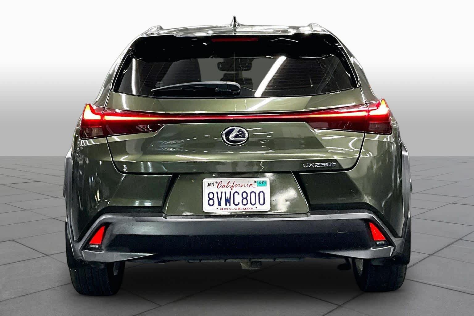Used 2019 Lexus UX 250h w/ Premium Package AWD/4WD image 4