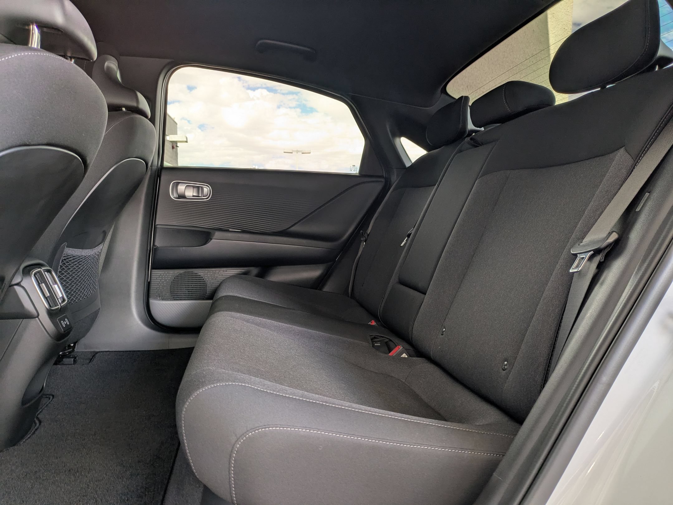 Certified 2025 Hyundai Ioniq 6 SE RWD image 14