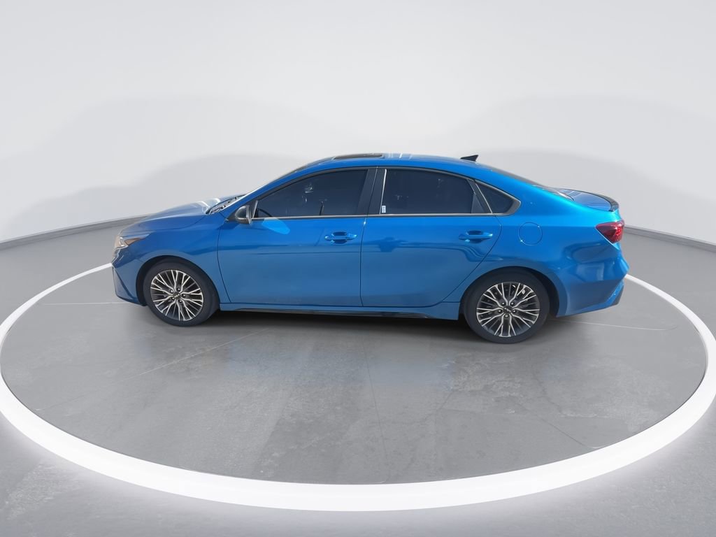 Used 2022 Kia Forte GT-Line w/ GT-Line Premium Package image 5