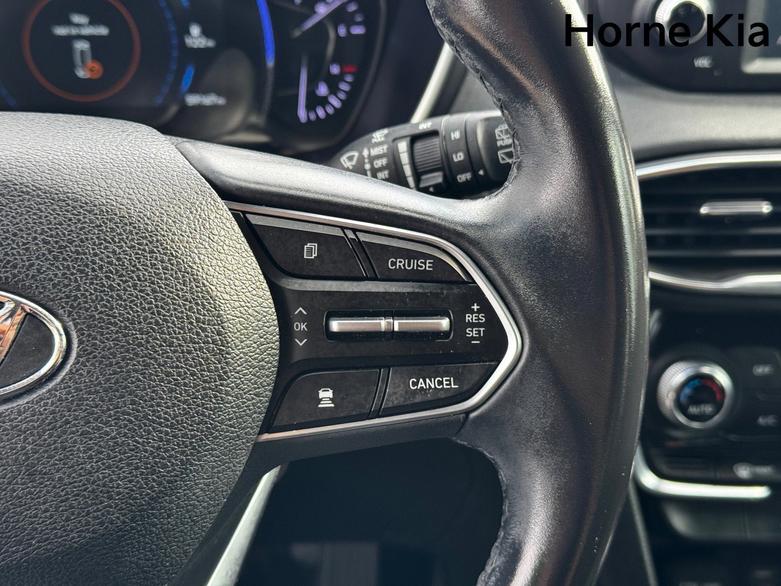 Used 2019 Hyundai Santa Fe Limited image 19