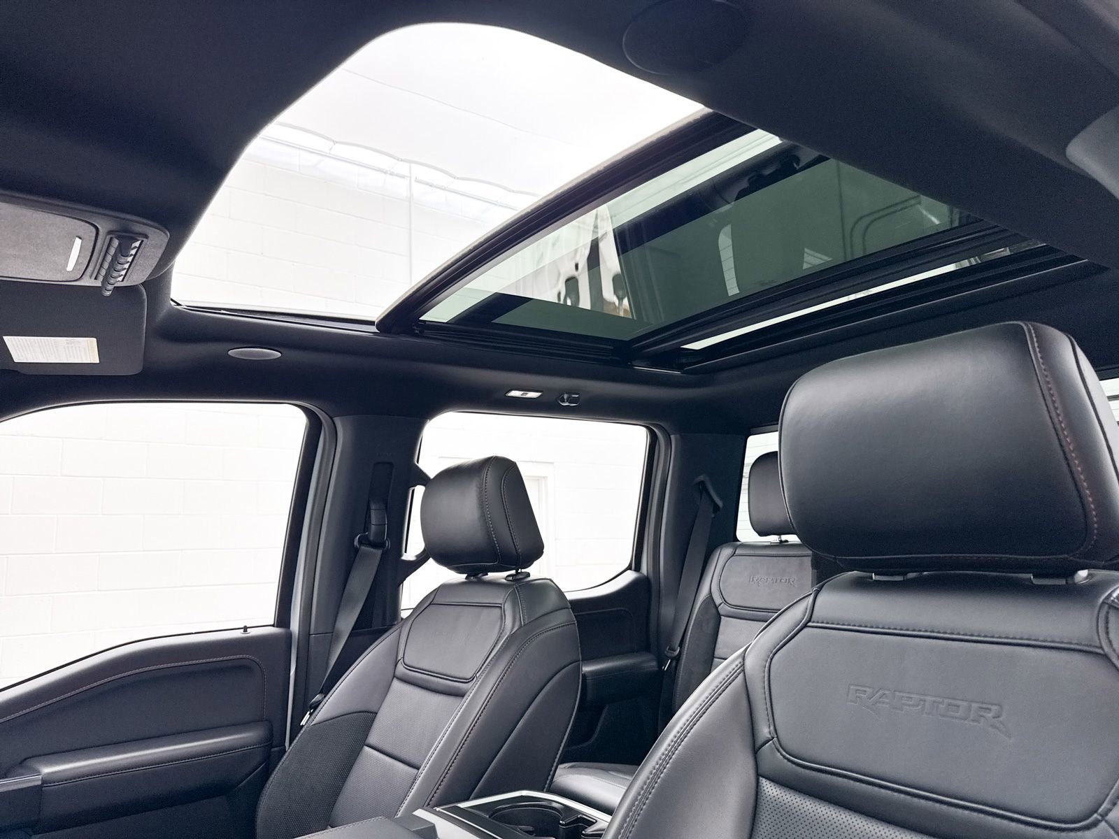 Used 2025 Ford F150 Raptor image 3