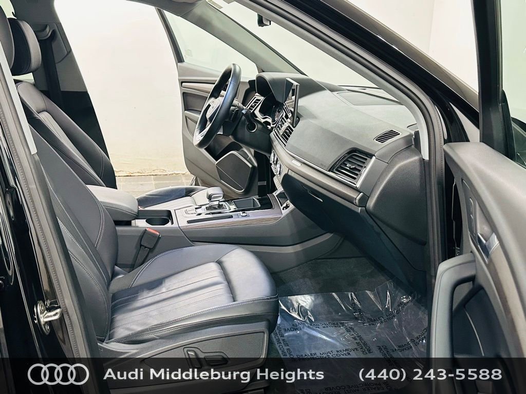 Certified 2023 Audi Q5 2.0T Premium w/ Convenience Package image 10