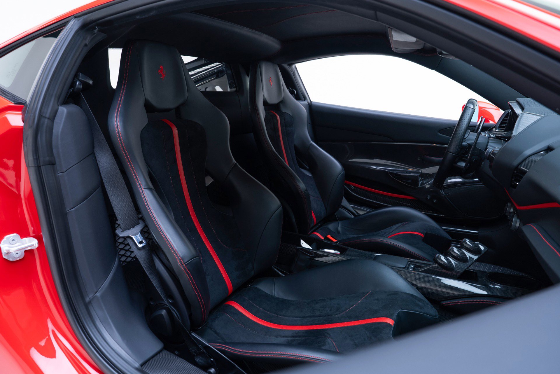 Used 2020 Ferrari 488 Pista Coupe RWD image 24
