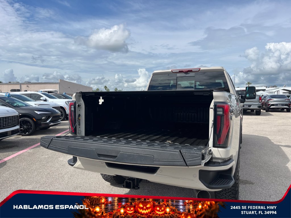 New 2026 GMC Sierra 2500 AT4 w/ AT4 Premium Plus Package AWD/4WD image 16
