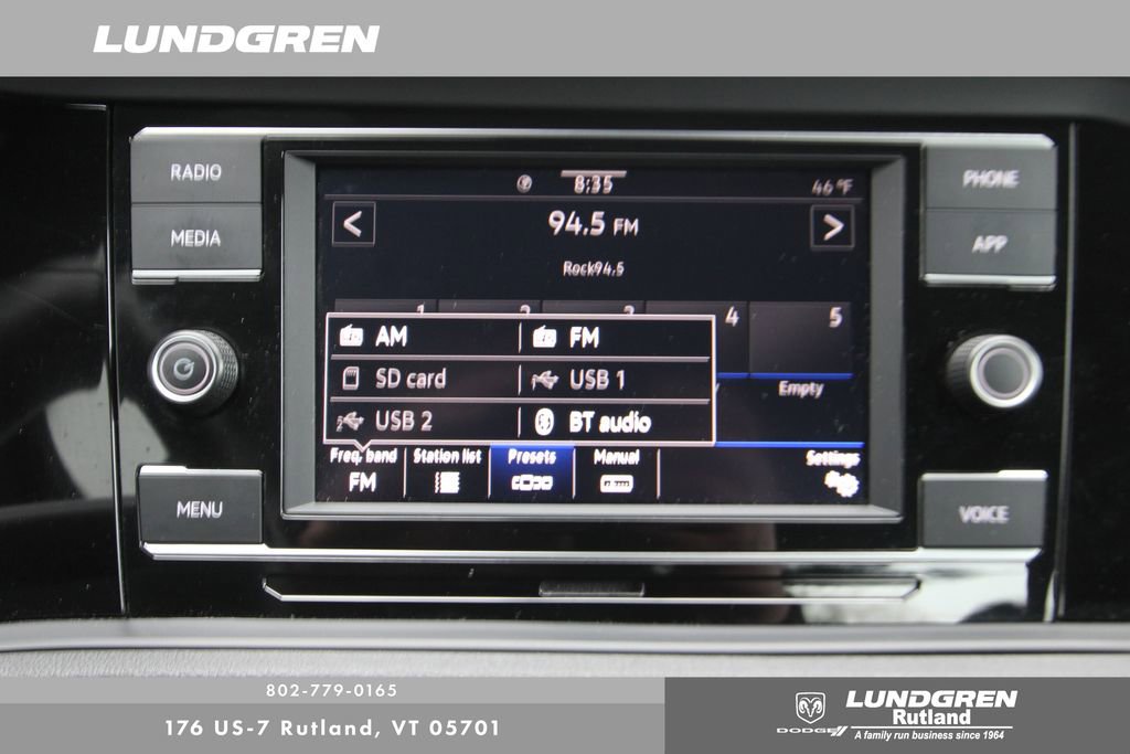 Used 2024 Volkswagen Jetta Sport image 19