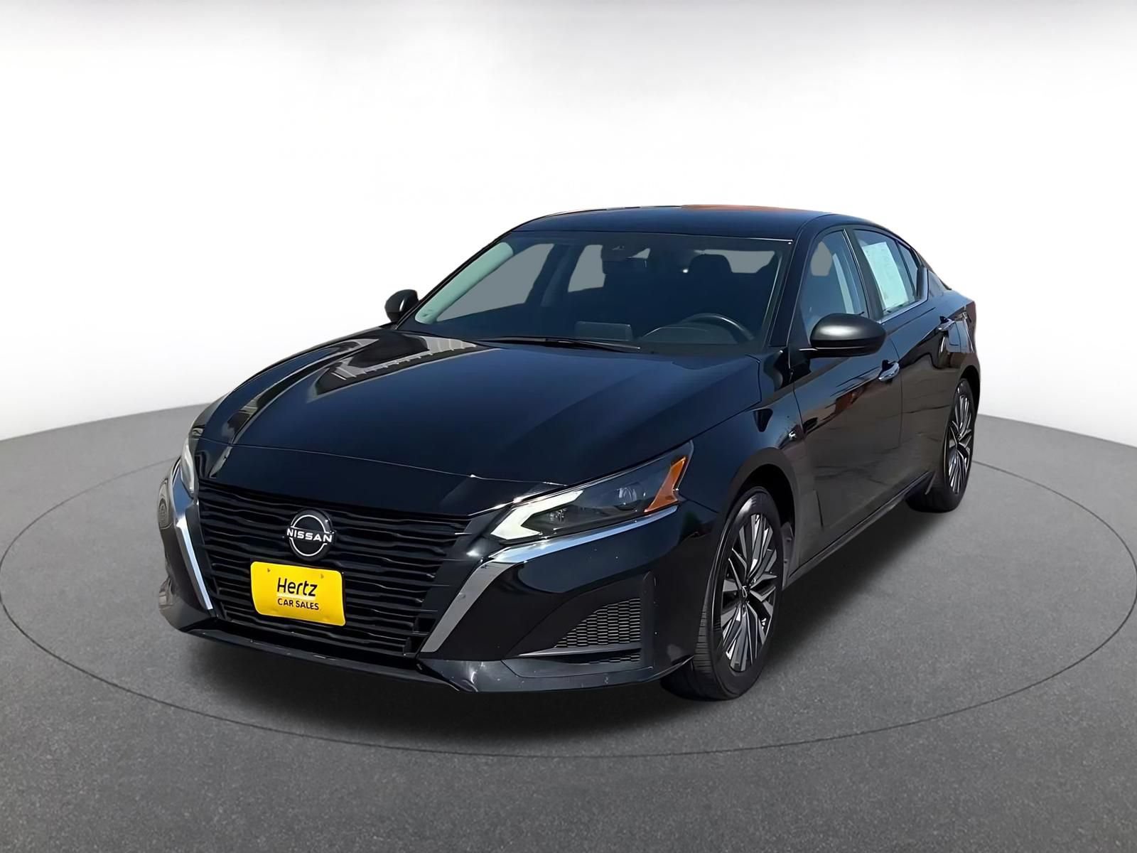 Used 2025 Nissan Altima 2.5 SV FWD image 6