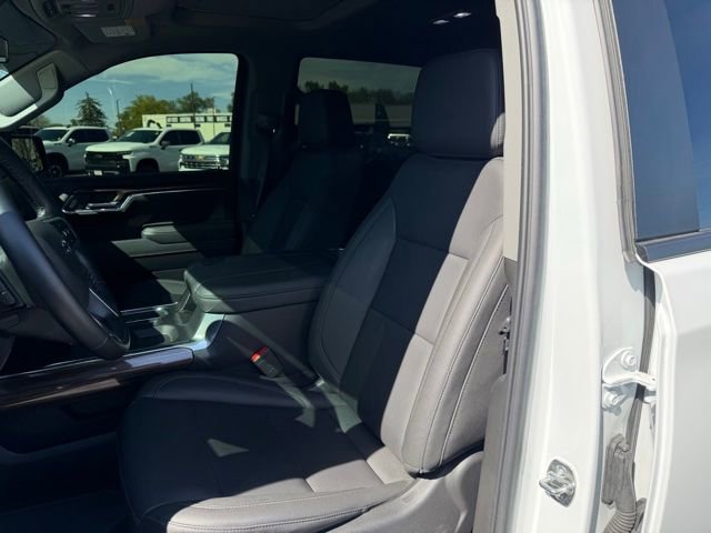Used 2026 Chevrolet Silverado 1500 LT Trail Boss w/ LT Trail Boss Premium Package AWD/4WD image 10