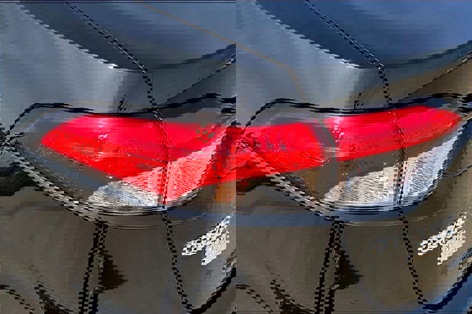 Used 2025 Toyota Corolla LE image 27