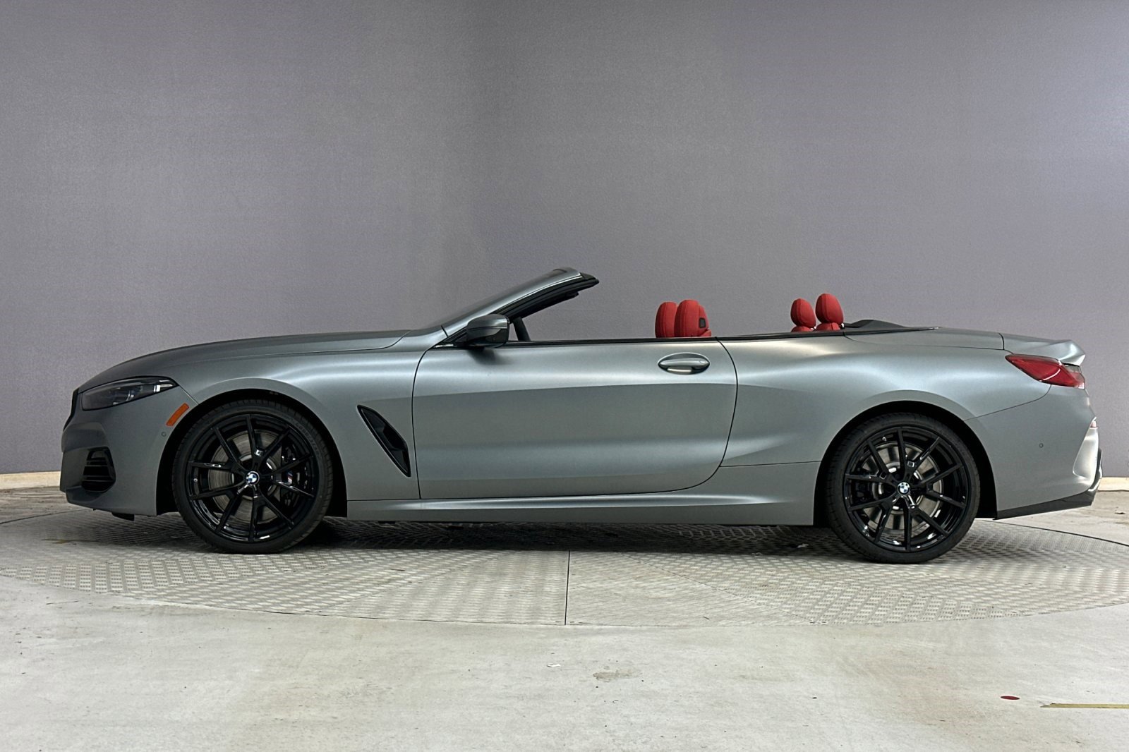 New 2026 BMW 840i Convertible w/ M Sport Professional Package RWD image 2