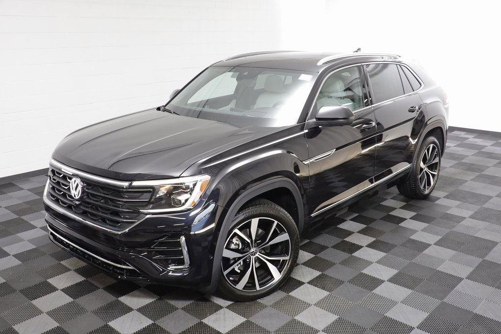 New 2026 Volkswagen Atlas Cross Sport SEL Premium R-Line image 2