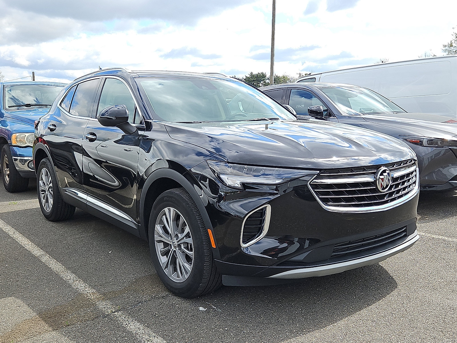 Used 2023 Buick Envision Preferred AWD/4WD image 1