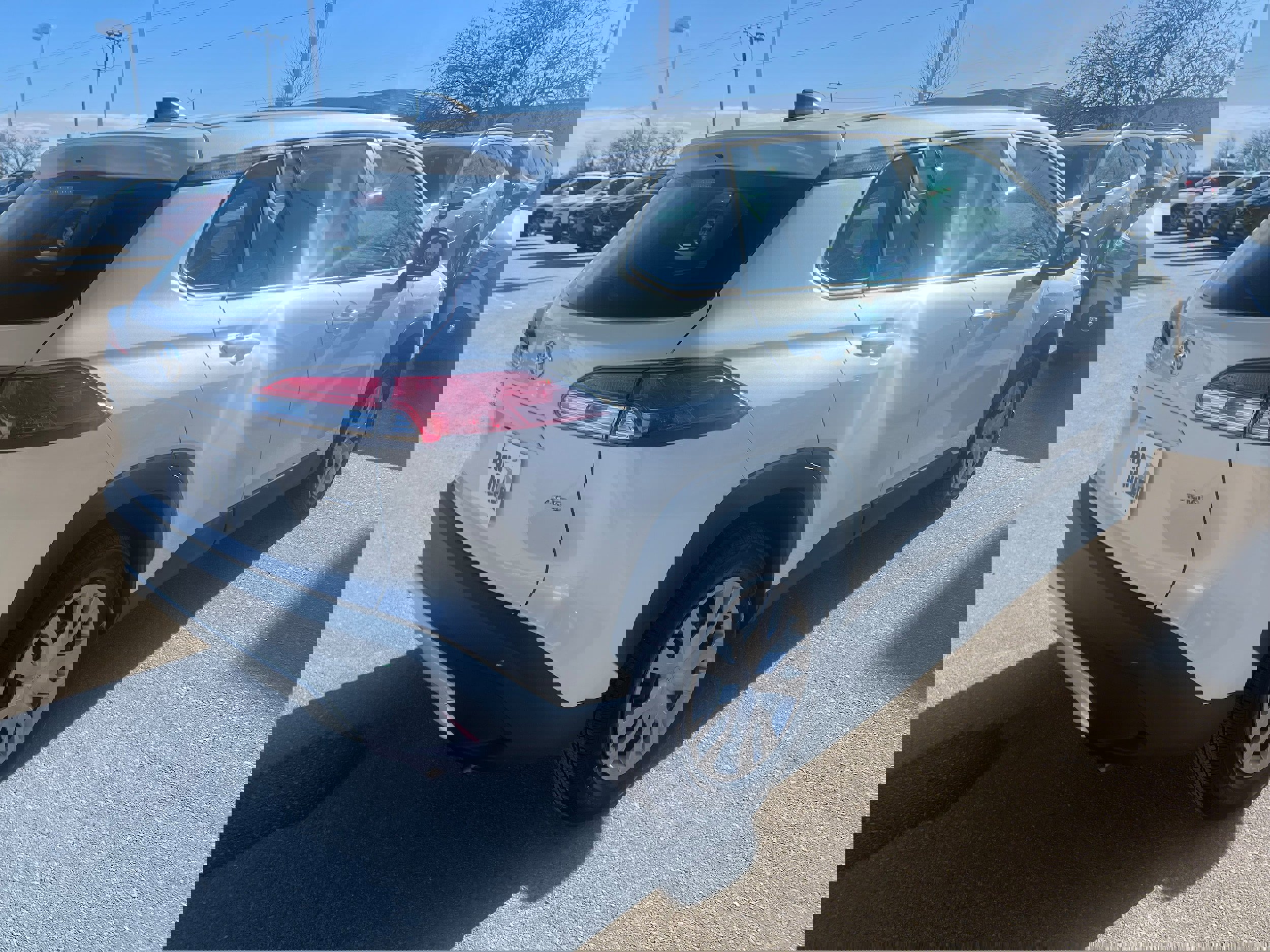 Used 2023 Toyota Corolla Cross L image 7