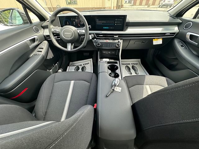 New 2026 Hyundai Sonata SEL AWD/4WD image 16