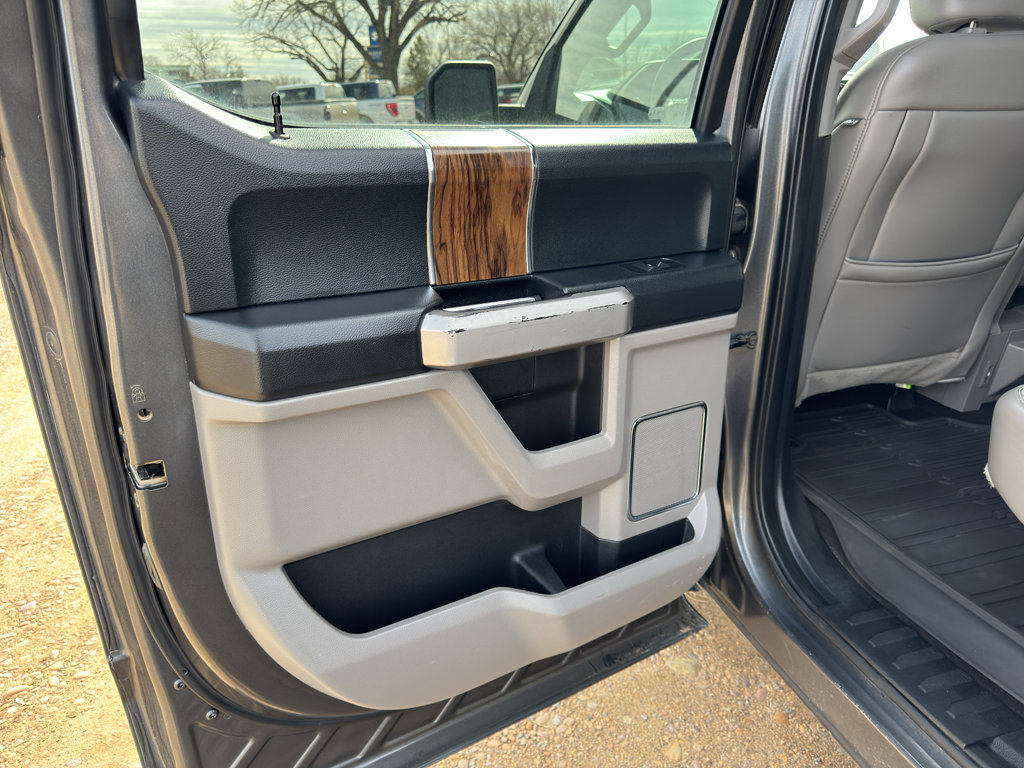 Used 2019 Ford F150 Lariat w/ Equipment Group 501A Mid image 19