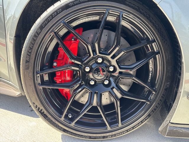 Used 2024 Chevrolet Corvette Z06 w/ Z07 Performance Package image 11