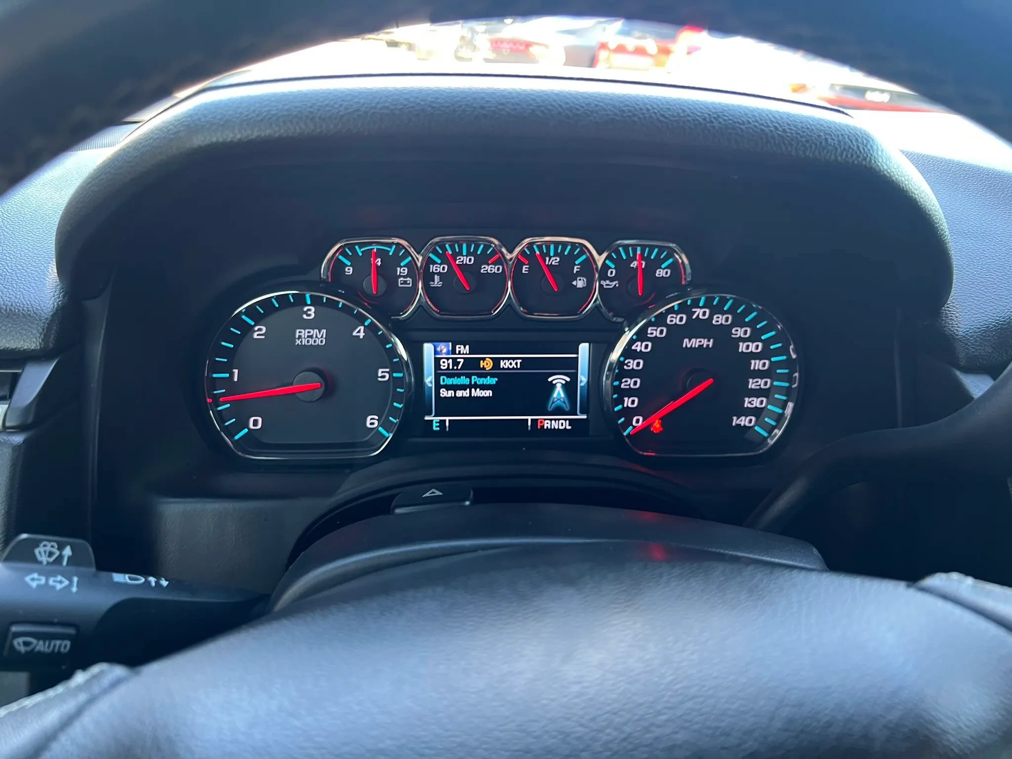 Used 2018 GMC Yukon SLE w/ SLE Value Package AWD/4WD image 16