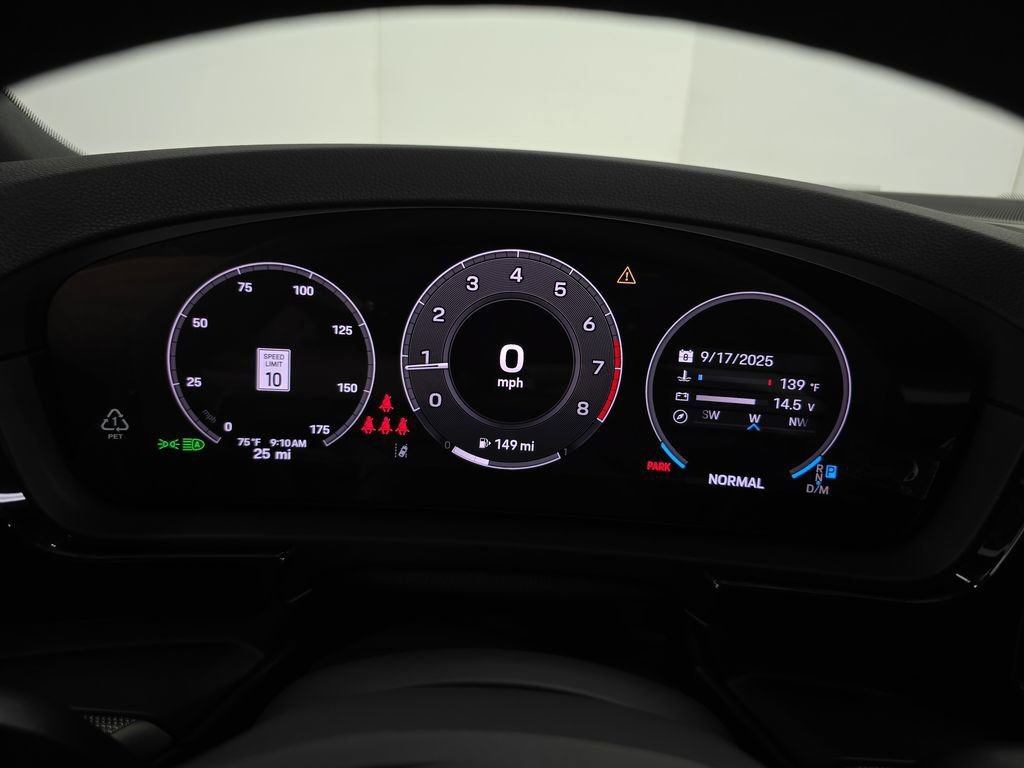 Certified 2025 Porsche Cayenne AWD/4WD image 15