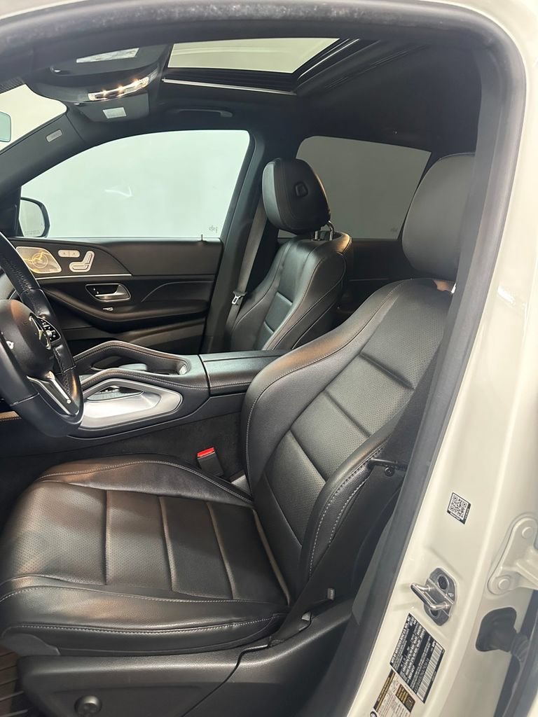 Used 2022 Mercedes-Benz GLE 350 4MATIC w/ AMG Line Exterior image 12