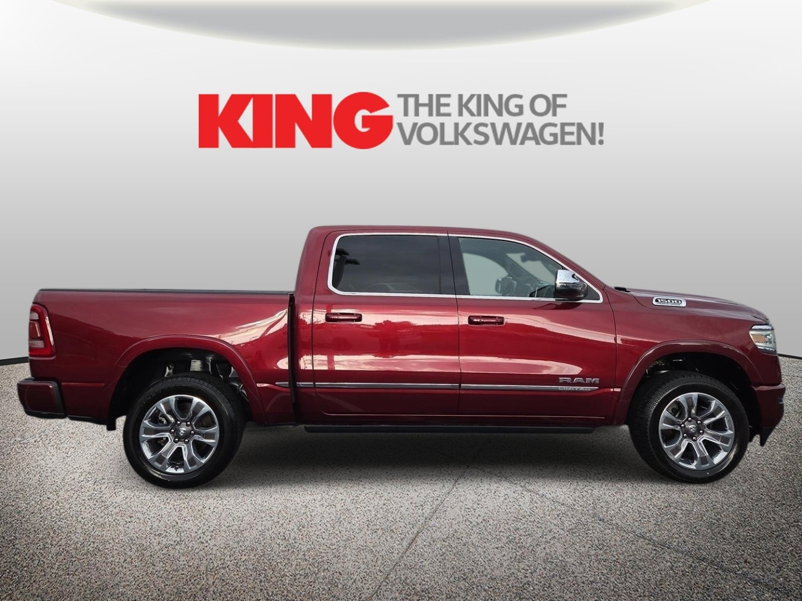 Used 2023 RAM 1500 Limited w/ Body Color Bumper Group AWD/4WD image 2