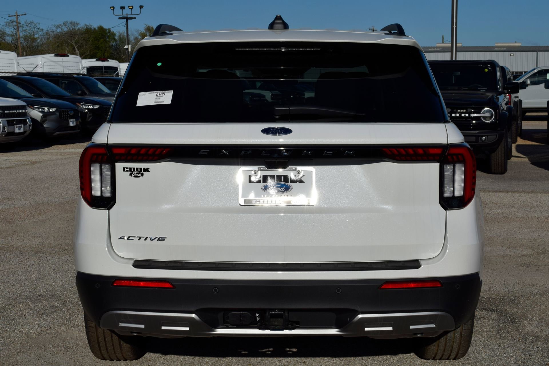 New 2026 Ford Explorer Active w/ Active Comfort Package image 5