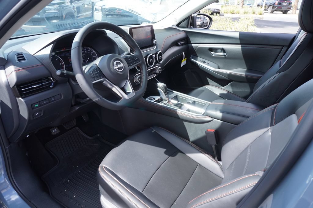 Certified 2025 Nissan Sentra SR w/ SR Premium Package FWD image 17