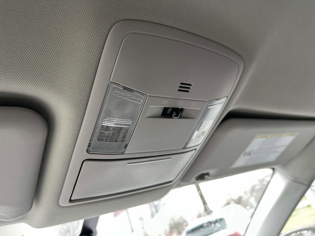 Used 2016 Toyota RAV4 LE image 29