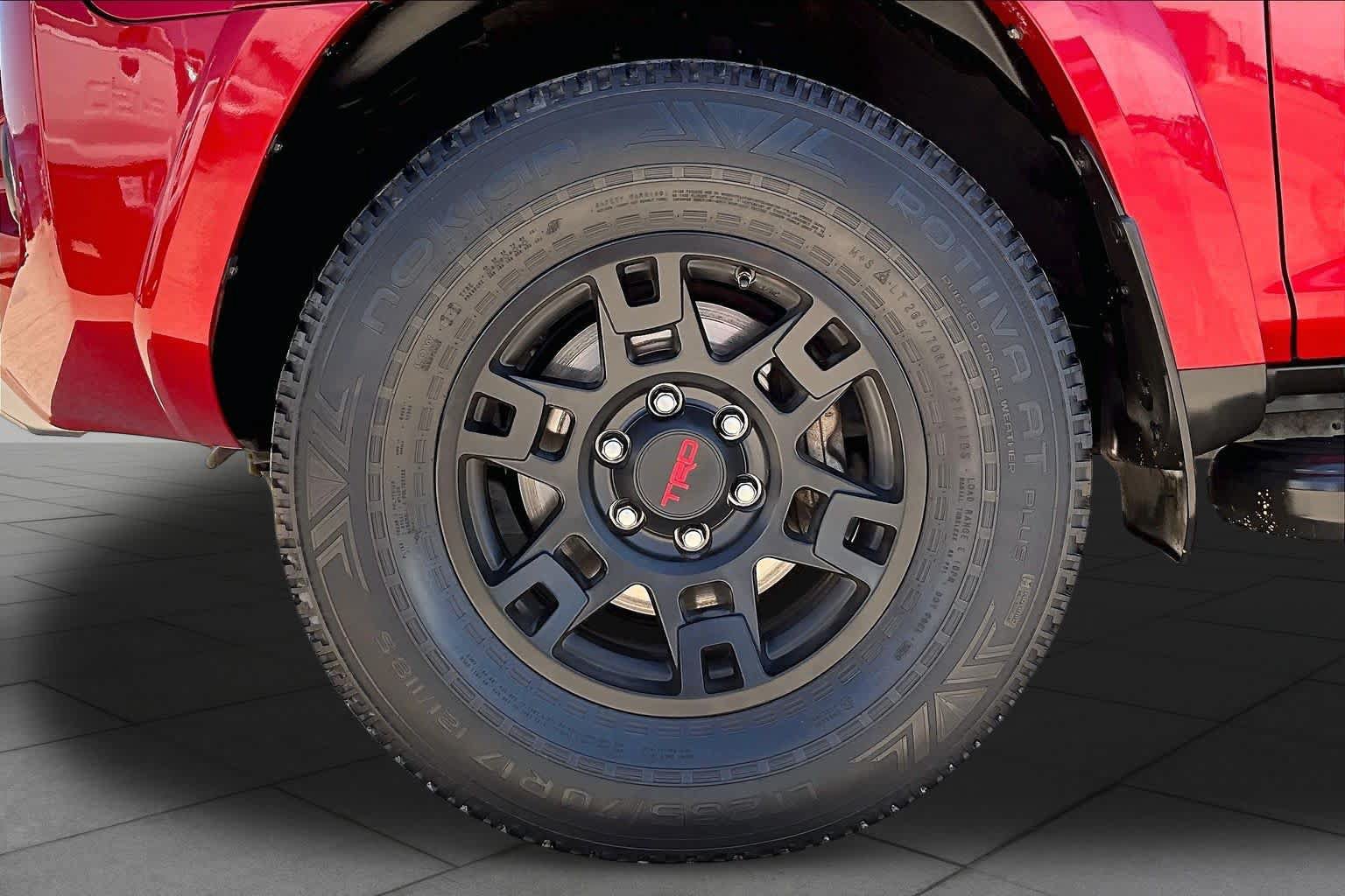 Used 2018 Toyota 4Runner TRD Off-Road Premium w/ Wilderness Package AWD/4WD image 10